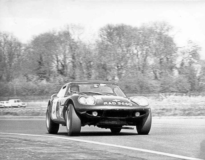 Marcos 1600GT - 16. Thruxton. May