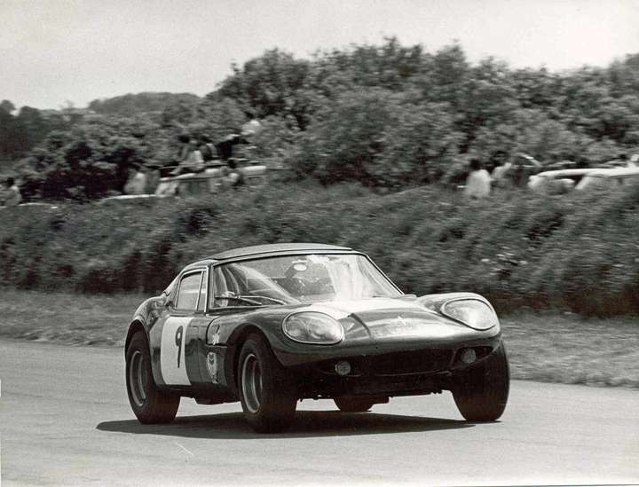 Marcos 1600GT - 18. Castle Combe May